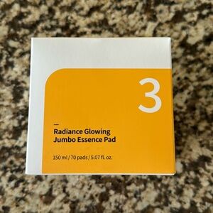 NIB/Sealed Numbuzin No. 3 Radiance Glowing Jumbo Essence Pads